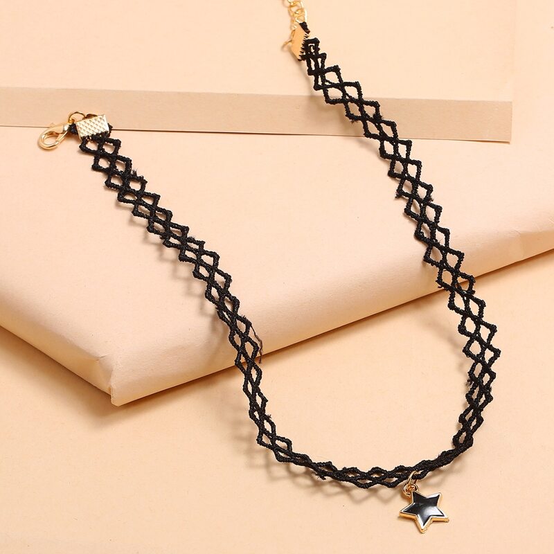 

Star Pendant Lace Choker, Black