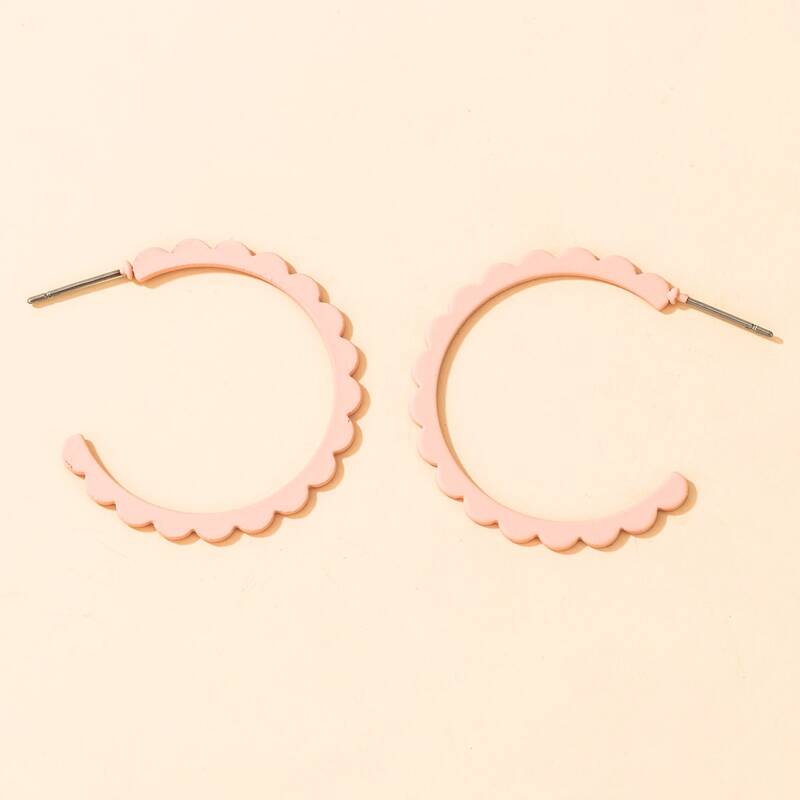 

Scalloped Hoop Earrings, Pink