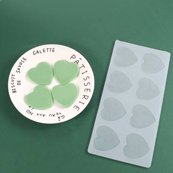 

1pc Heart Shaped Baking Mold, White