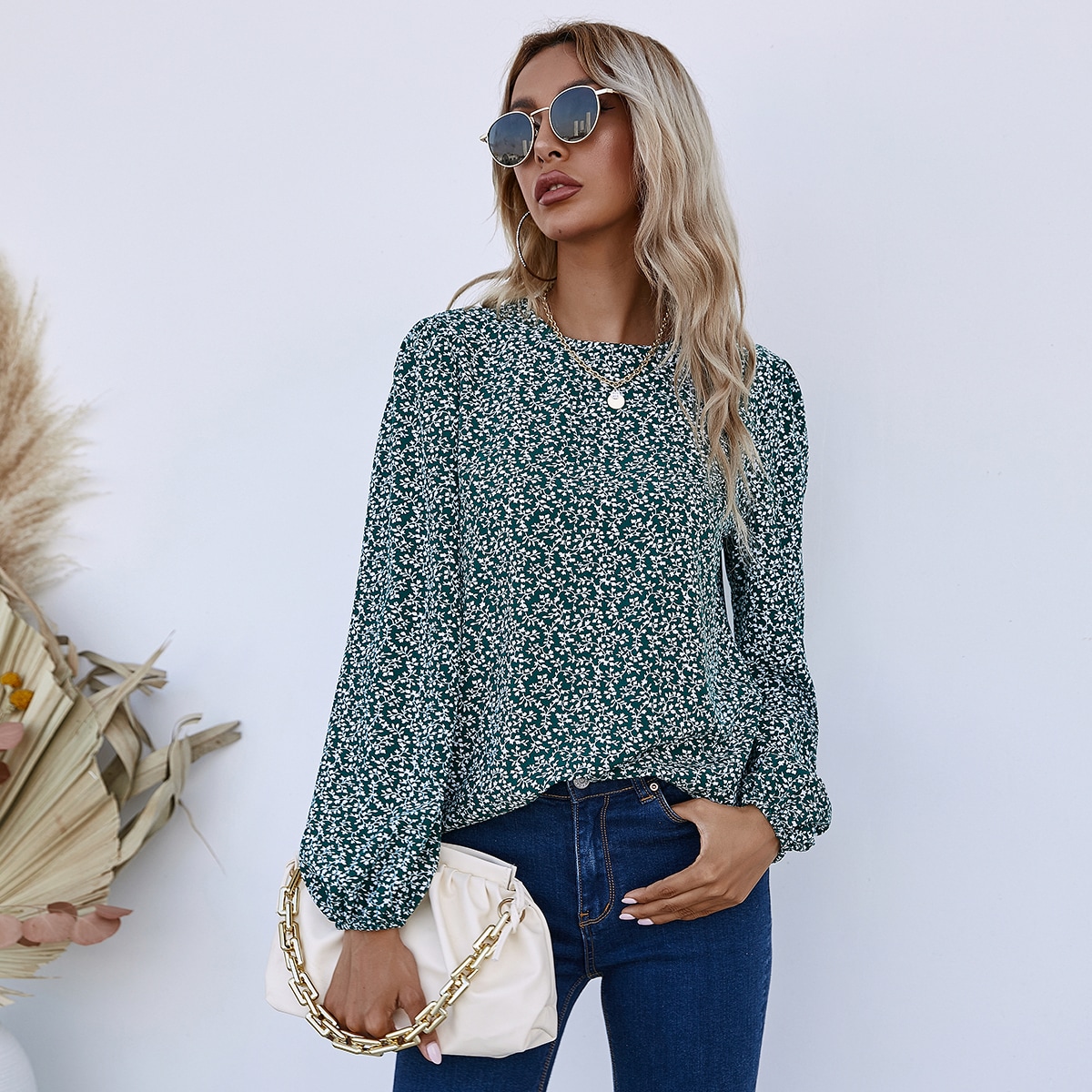 Image of Allover Leaf Print Buttoned Keyhole Blouse