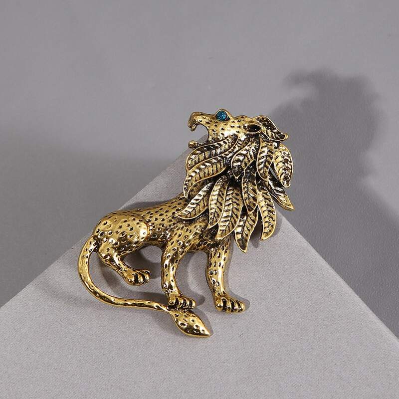 

Guys Lion Design Brooch, Bronze