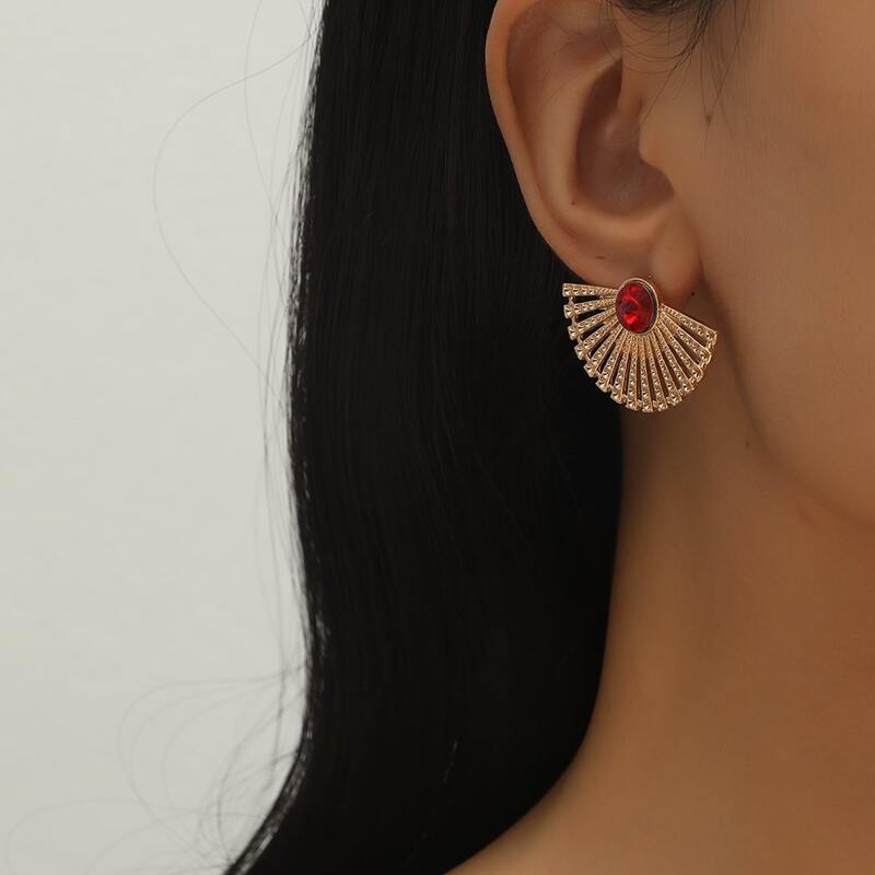 

Rhinestone Decor Fan Design Stud Earrings, Gold