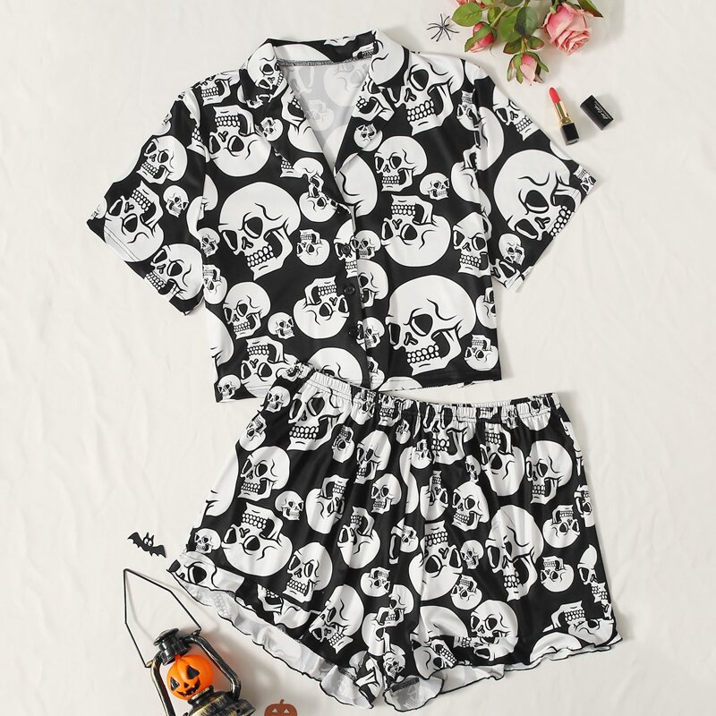 

Plus Lapel Collar Skull Print Pajama Set, Black and white