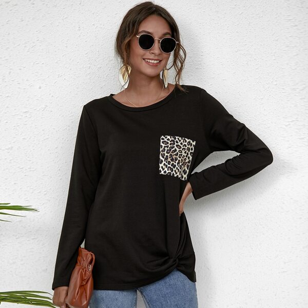 

Twist Hem Leopard Patched Tee, Black