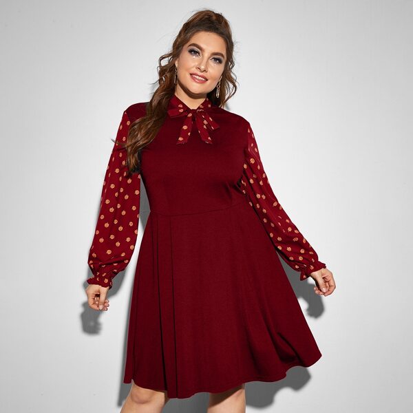 

Plus Halloween Print Tie Neck A-line Dress, Burgundy