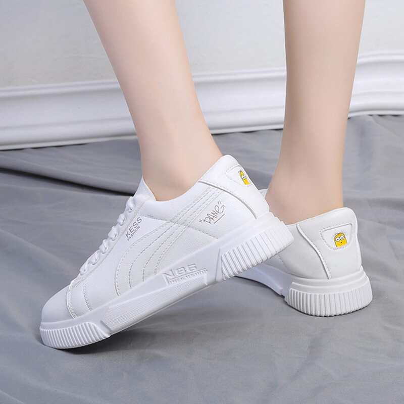 

Lace-up Front Skate Shoes, White