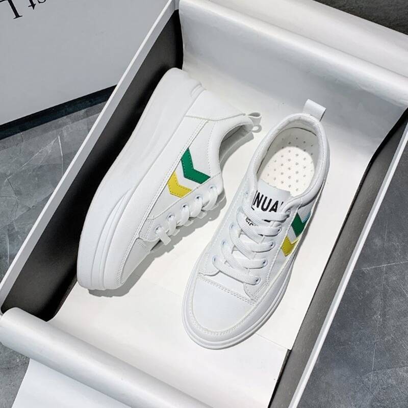 

Lace-up Front Skate Shoes, White
