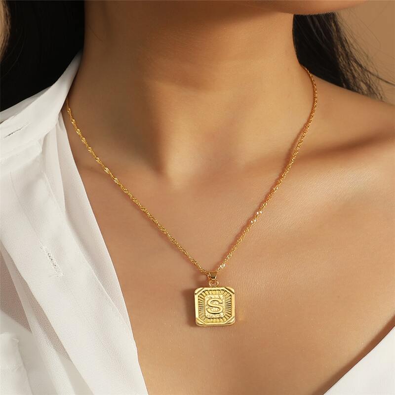 

Letter Pattern Rectangle Metal Pendant Necklace, Gold