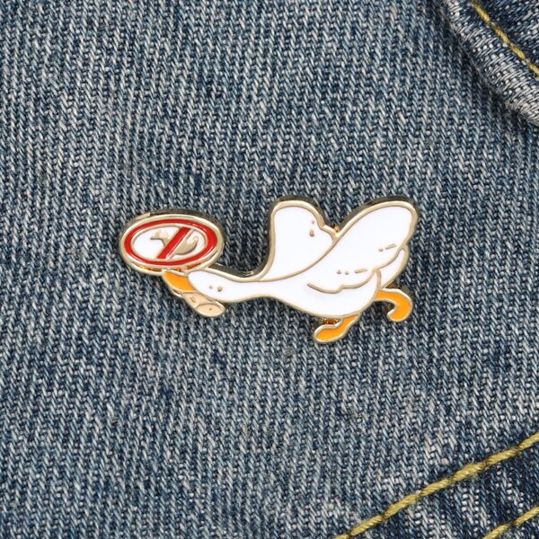 

Cartoon Animal Design Brooch, Multicolor