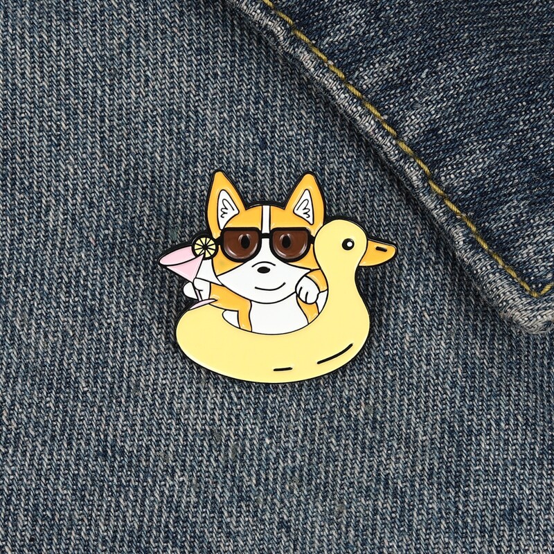 

Cartoon Dog Design Brooch, Multicolor