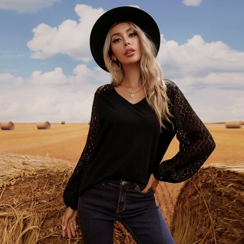 

Contrast Lace Sleeve Solid Tee, Black