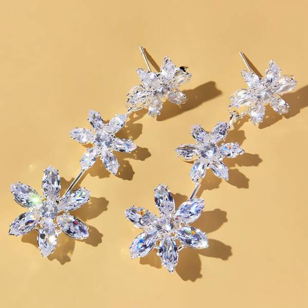 

Rhinestone Decor Drop Earring, Silver