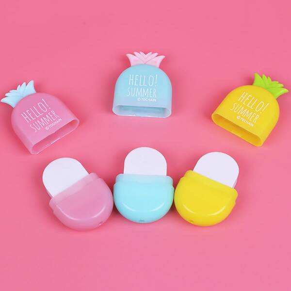 

2pcs Pineapple Shaped Random Eraser, Multicolor