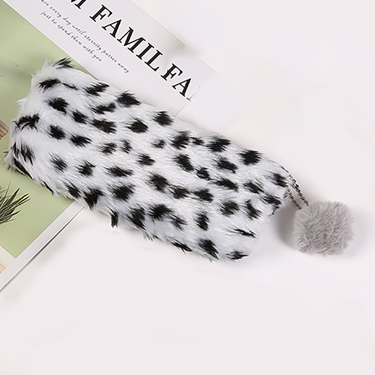 

1pc Leopard Print Plush Pencil Case, Black and white