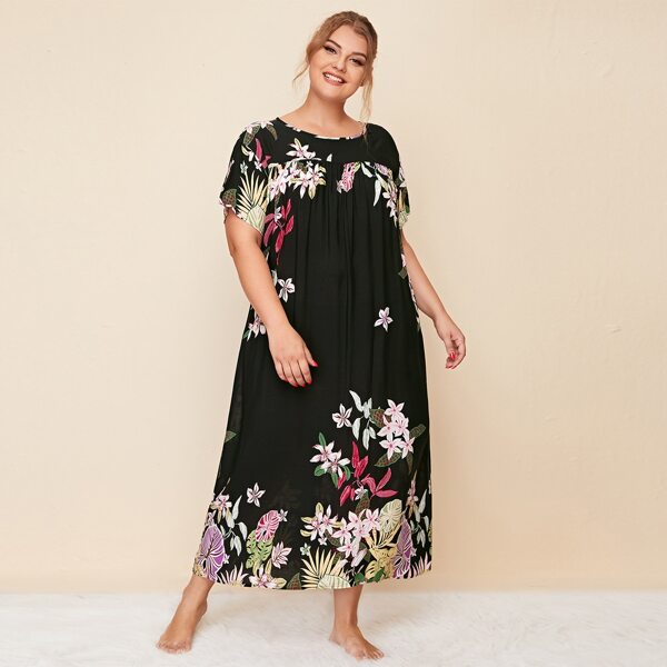 

Plus Floral Print Drop Shoulder Nightdress, Black