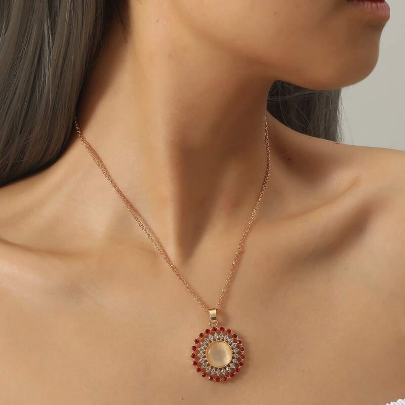 

Rhinestone Flower Pendant Necklace, Red