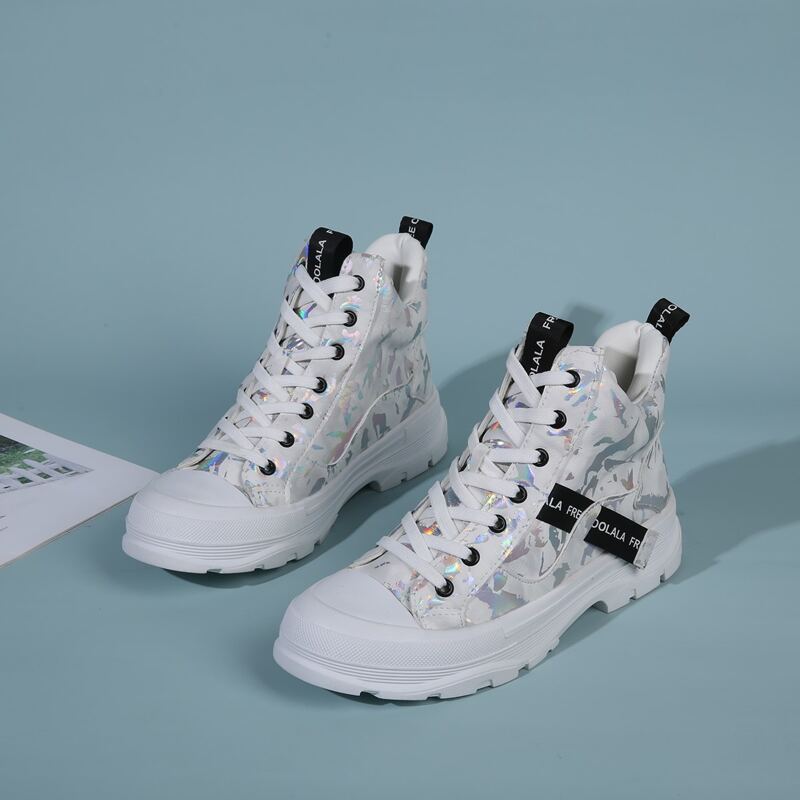 

Letter Tape Decor Lace-up Front Sneakers, White