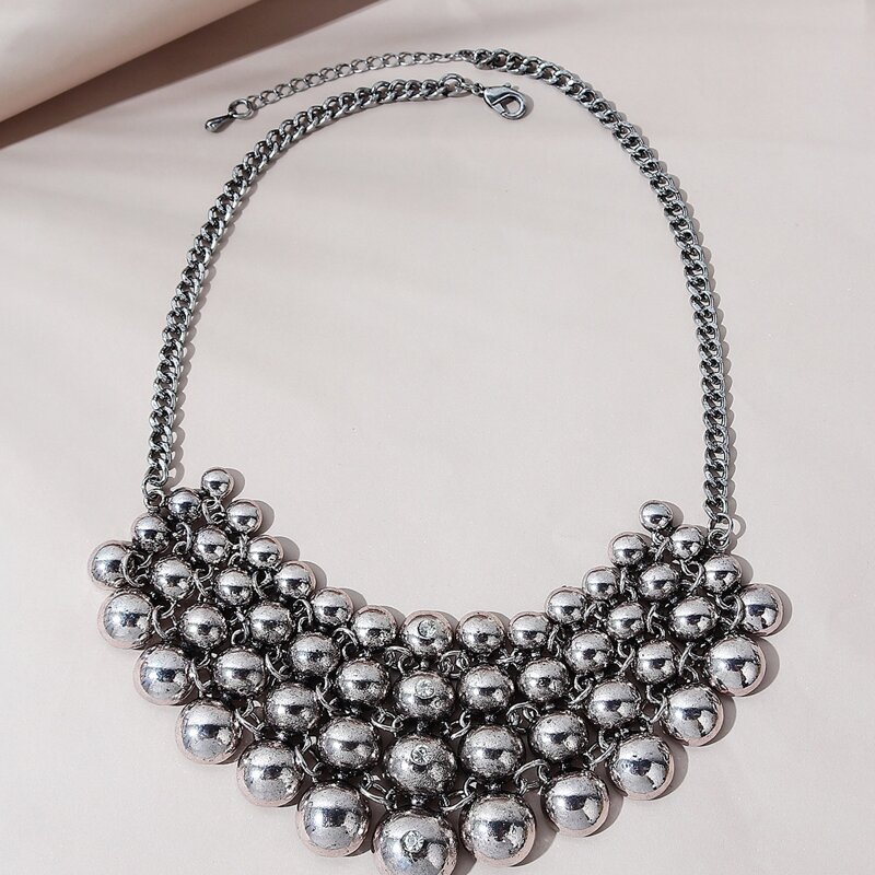 

Rhinestone Decor Necklace, Silver