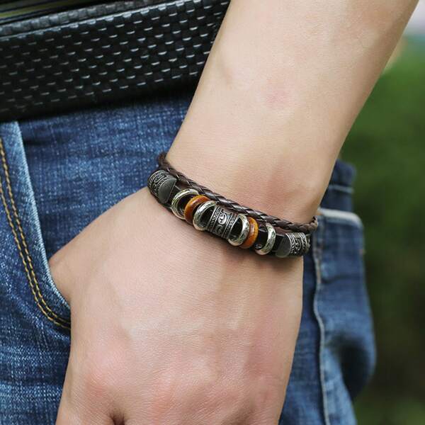 

Men Metal Round Decor Bracelet, Brown