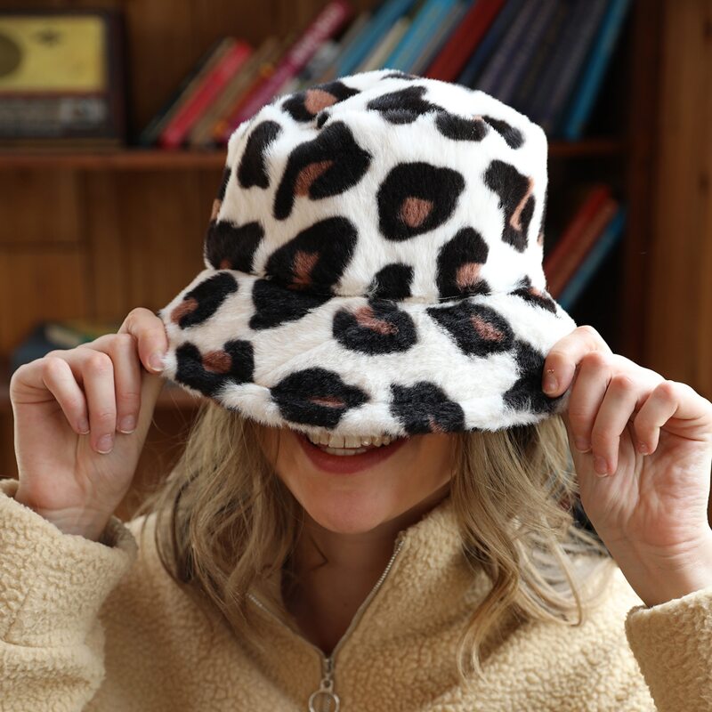 

Leopard Fluffy Bucket Hat, Multicolor