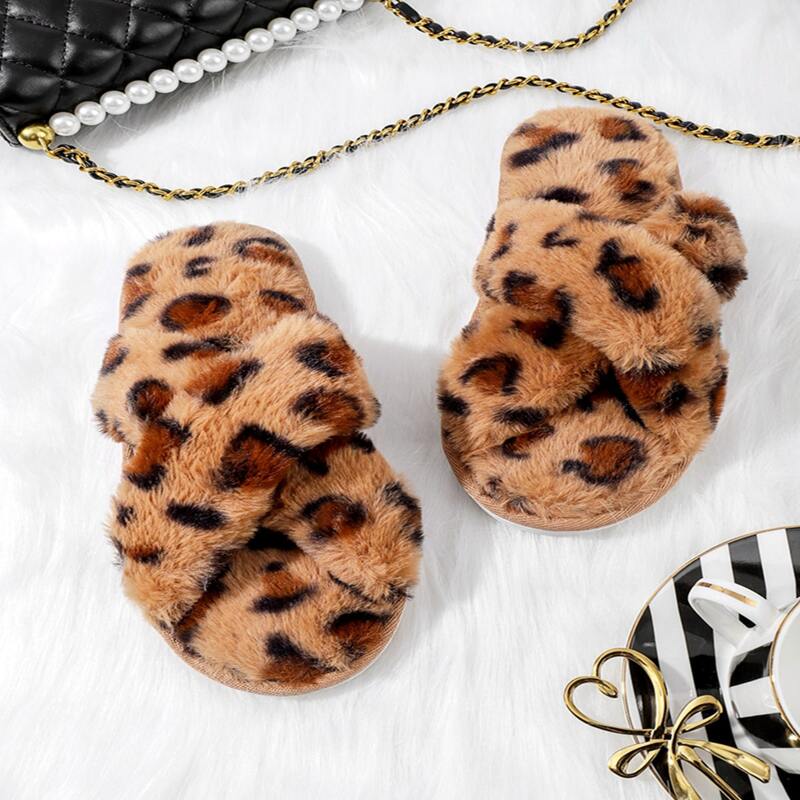 

Leopard Cross Strap Fluffy Slippers, Multicolor