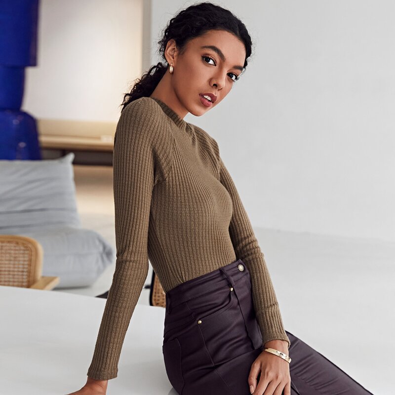 

Mock Neck Raglan Sleeve Tee, Coffee brown