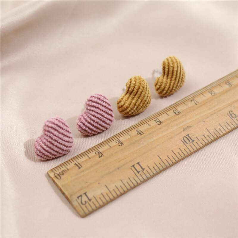 

2pairs Heart Stud Earrings, Multicolor