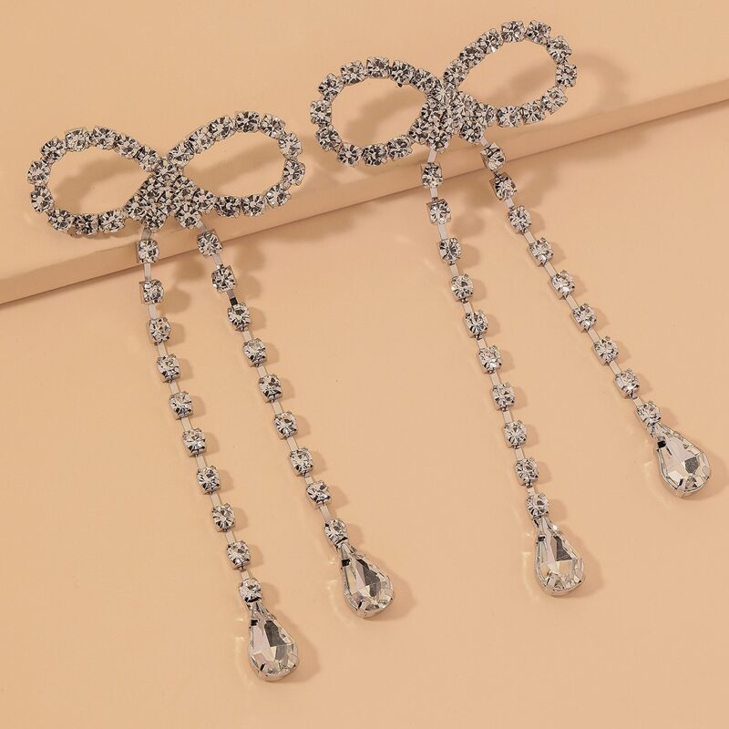 

Rhinestone Decor Bow Design Drop Earrings, Silver