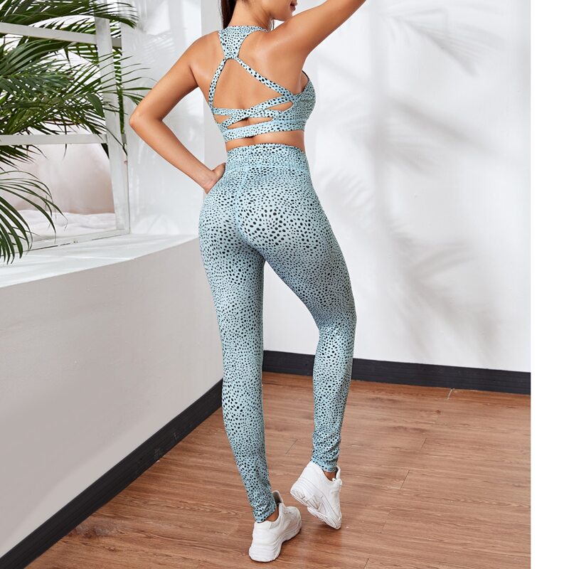 

Allover Print Criss Cross Back Sports Bra & Sports leggings, Multicolor