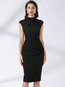 MIUSOL 小高領鏤空下擺開叉修身商業緊身連衣裙 - 黑色 - 查看 1