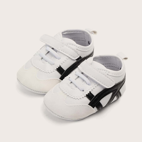 

Baby Boy Velcro Strap Sneakers, Black