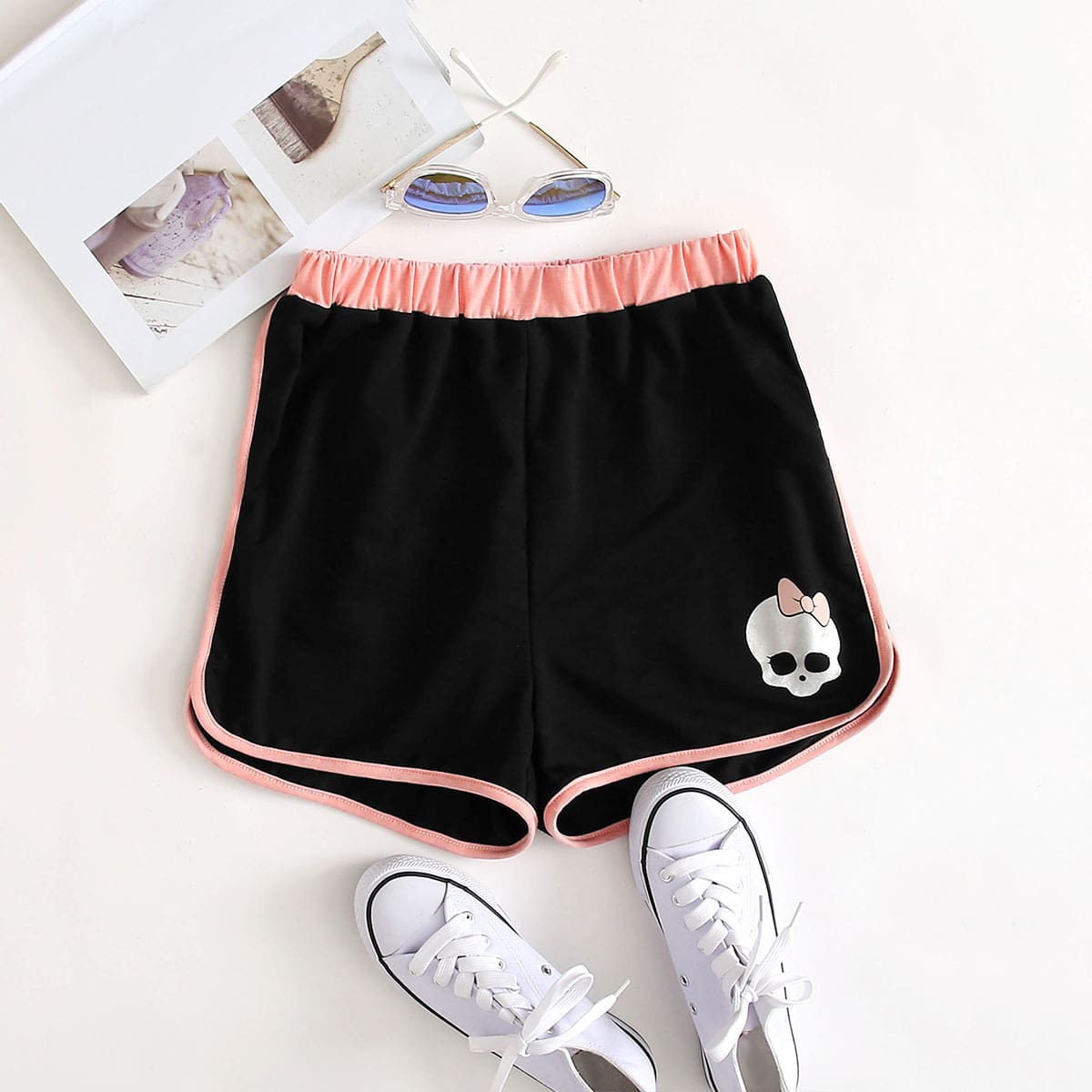 

Skull Graphic Contrast Binding Track Shorts, Multicolor