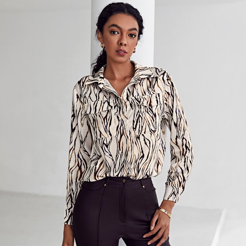 

Line Print Hidden Button Blouse, Multicolor