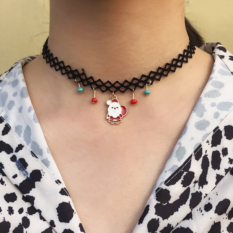 

Christmas Seed Bead Pendant Choker, Black