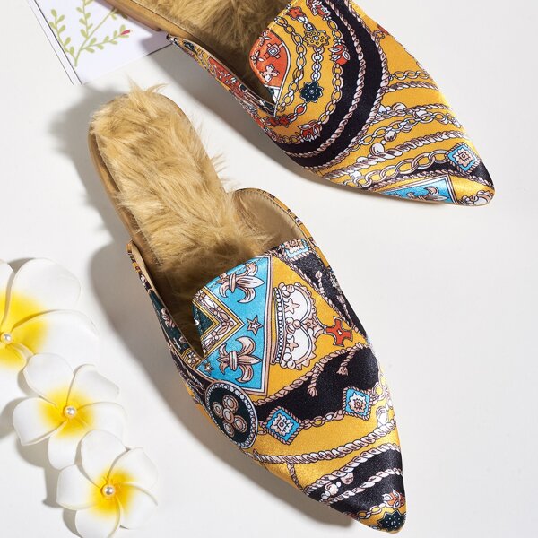 

Point Toe Graphic Pattern Mules, Multicolor