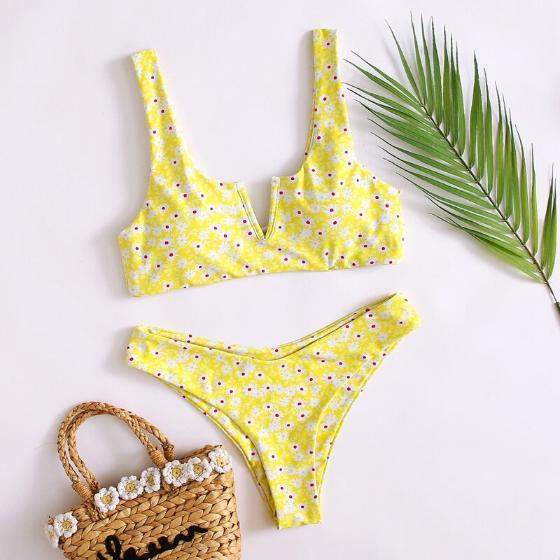 

Ditsy Floral V Wired High Leg Bikini Swimsuit, Yellow