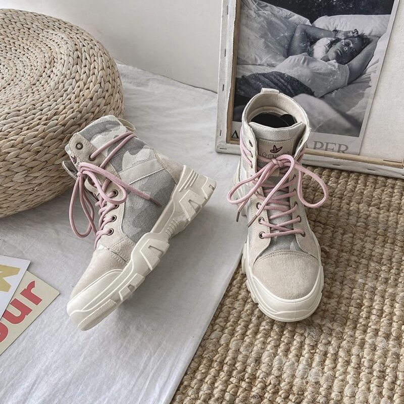 

Camouflage Lace-up Combat Boots, Pink