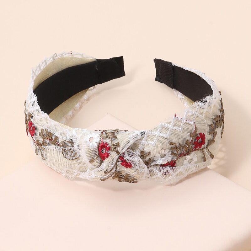 

Floral Lace Hair Hoop, White