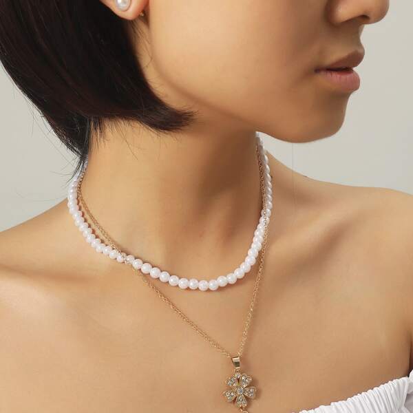 

Flower Charm Layered Necklace, White
