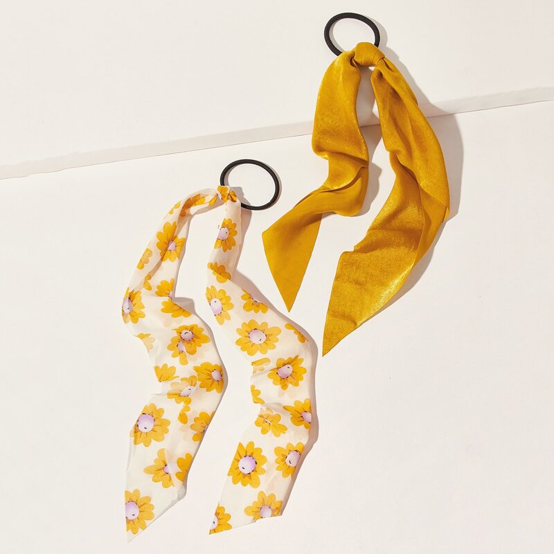 

2pcs Daisy Floral Hair Tie, Multicolor