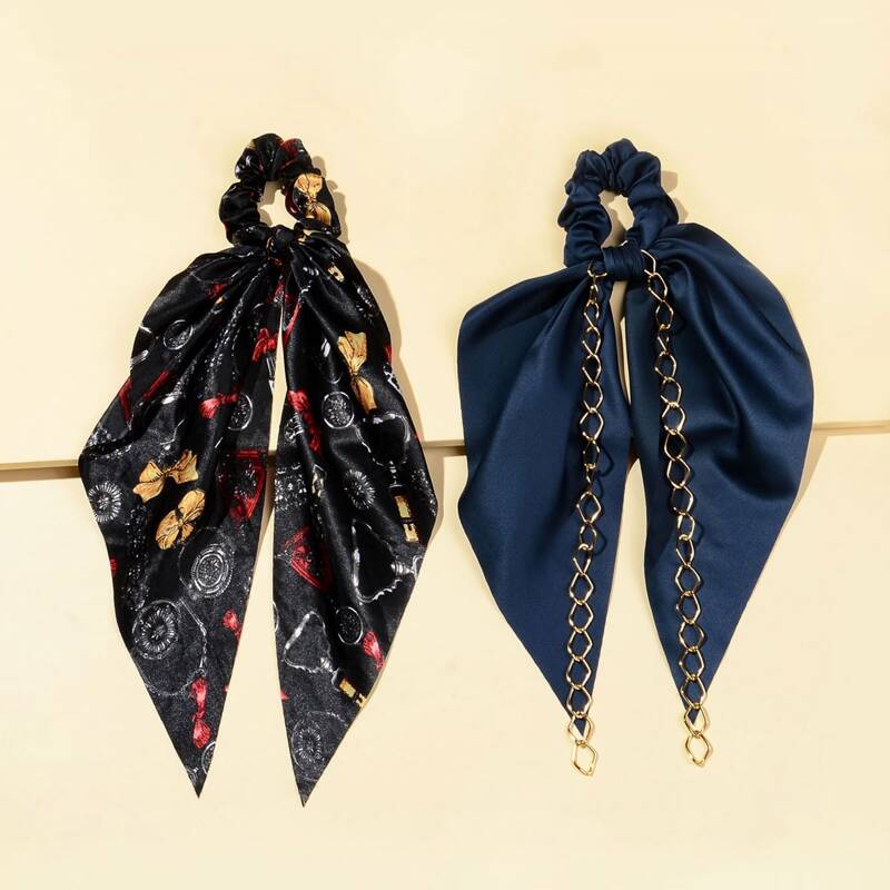 

2pcs Chain Decor Knot Scrunchies, Multicolor