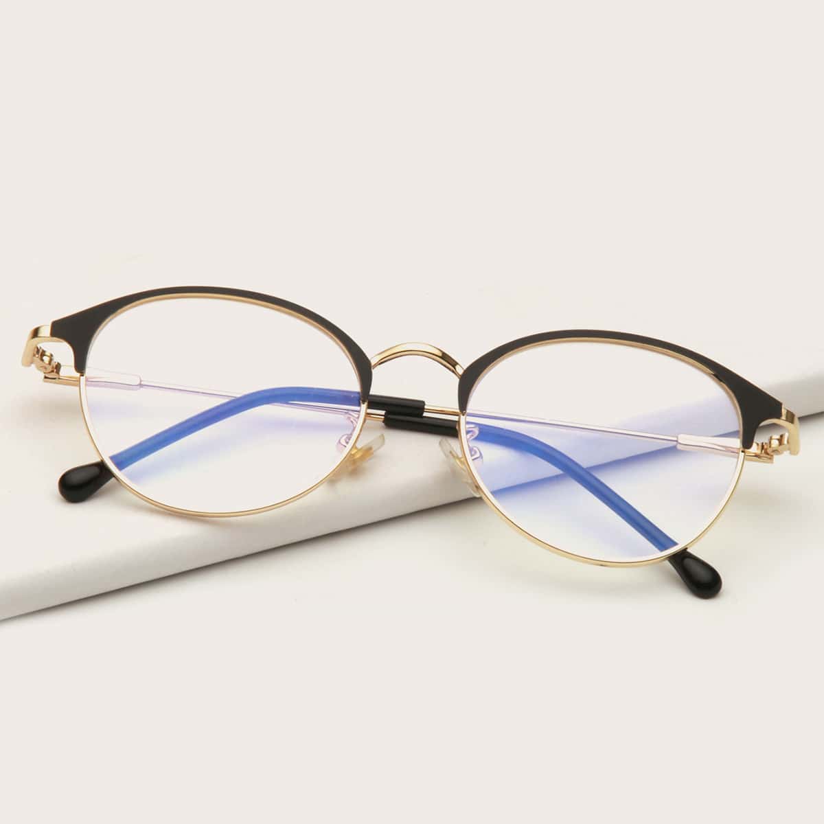 

Metal Frame Glasses