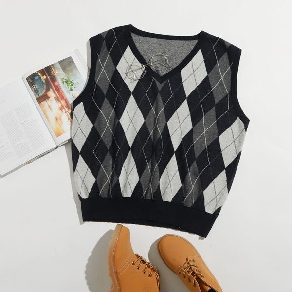 

Plus V-neck Argyle Pattern Sweater Vest, Multicolor