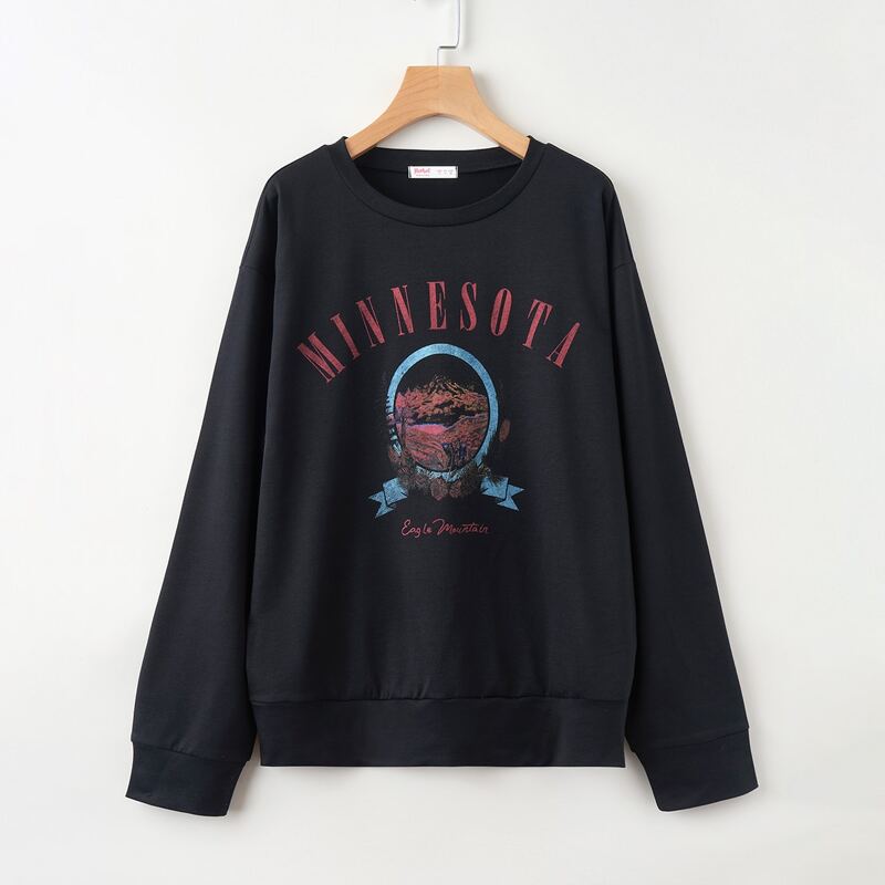 

Letter Graphic Sweatshirt, Black