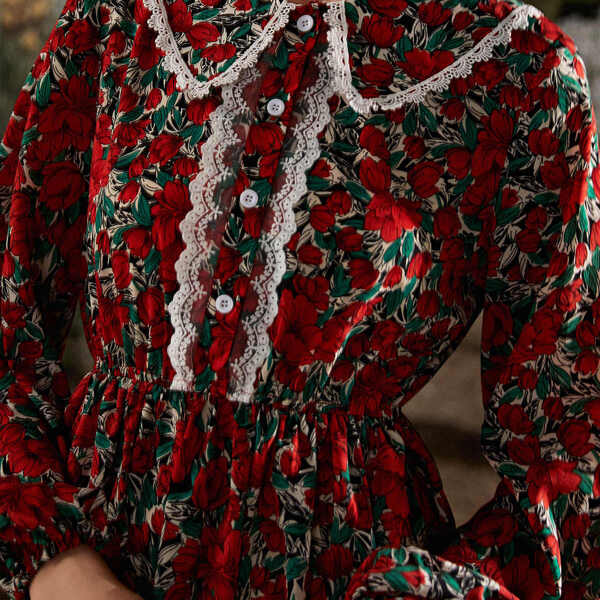 

Contrast Lace Peter Pan Collar Floral Print Dress, Multicolor