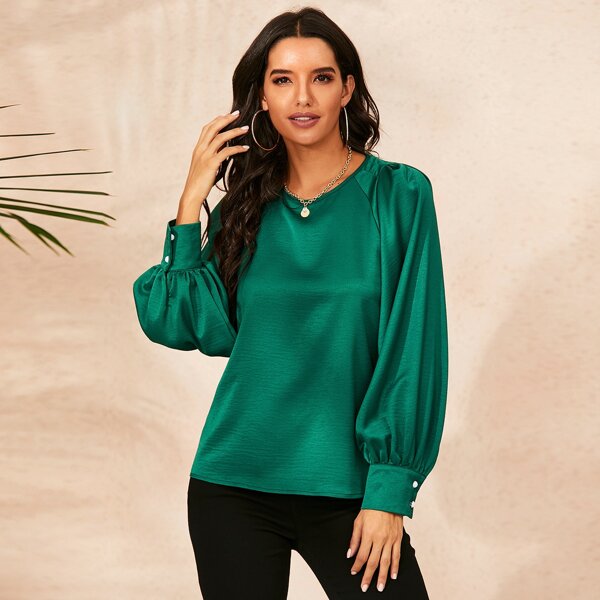

Solid Raglan Sleeve Blouse, Dark green