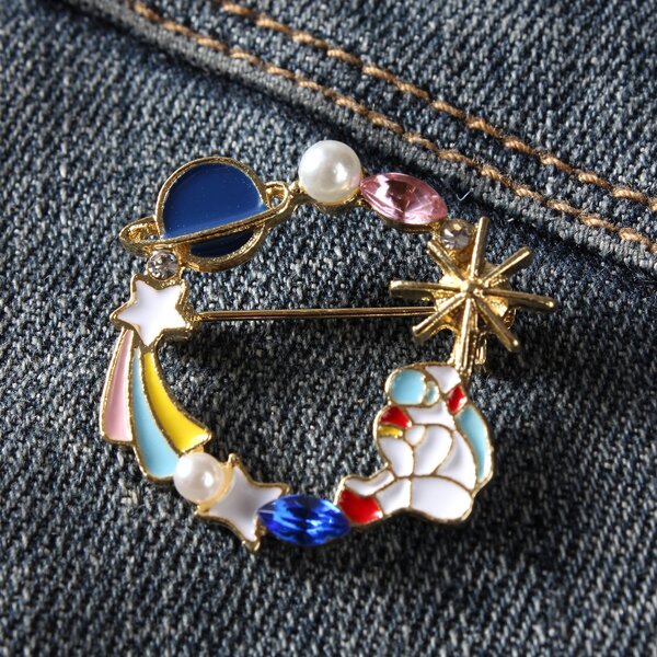 

Faux Pearl & Rhinestone Decor Round Brooch, Multicolor