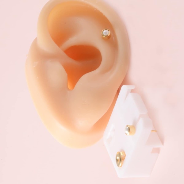 

Faux Pearl Decor Stud Earrings, White