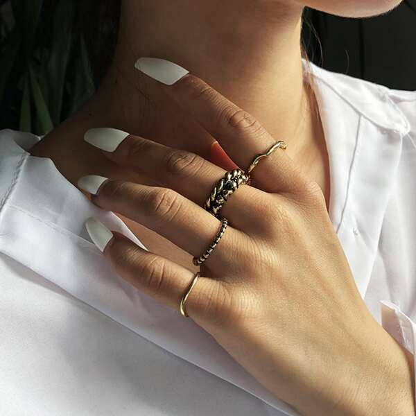 

4pcs Textured Metal Ring, Gold