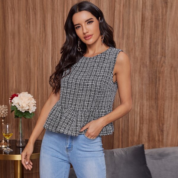 

Ruffle Hem Tweed Top, Black and white